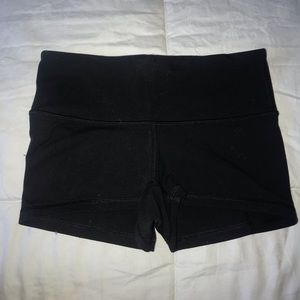 Lululemon booty shorts